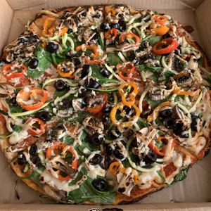 Veggie pizza at Herbivores in Kailua Kona