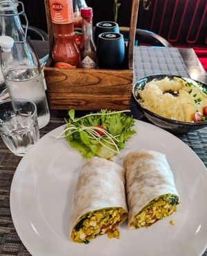 Tofu Scramble Wrap and Potato Snow #Veganuary at Goodsouls Kitchen in Chiang Mai