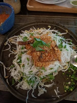 Vermicelli on the plate at Goodsouls Kitchen in Chiang Mai