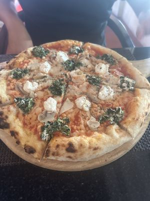 Pizza with vegan Mozzarella and vegan feta #Veganuary at Goodsouls Kitchen in Chiang Mai