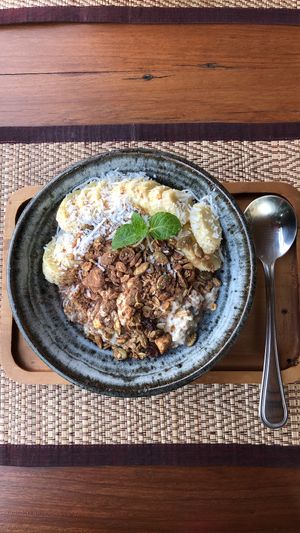 Muesli Bowl at Goodsouls Kitchen in Chiang Mai