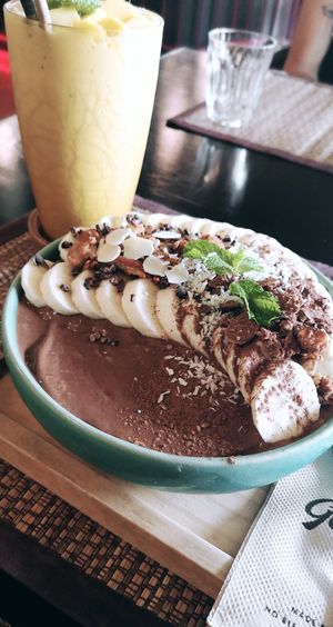 Cacao smoothie bowl at Goodsouls Kitchen in Chiang Mai