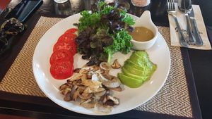 Avocado salad at Goodsouls Kitchen in Chiang Mai