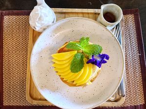Banana pancakes with mango at Goodsouls Kitchen in Chiang Mai
