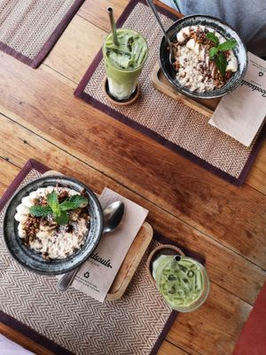 Musli and a green juice  at Goodsouls Kitchen in Chiang Mai