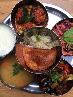 Pakora and others at Govinda Cafe - Mecidiyekoy in Istanbul