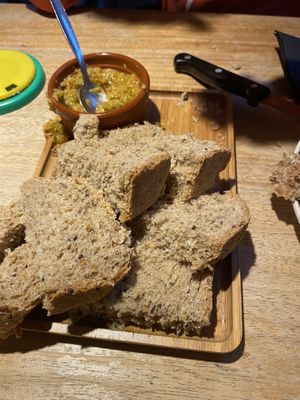 Bread with wannabe tapenade at Het Strand - The Strand in Leuven