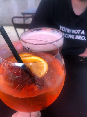 Pre-dinner drinks at Het Strand - The Strand in Leuven