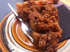 Super delicious apple crumble at Het Strand - The Strand in Leuven