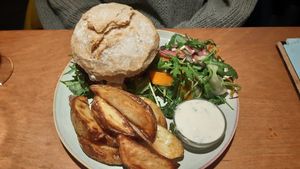Burger with portobello mushroom and wedges and salad #Veganuary at Het Strand - The Strand in Leuven