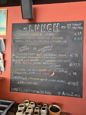 Lunch menu at Het Strand - The Strand in Leuven