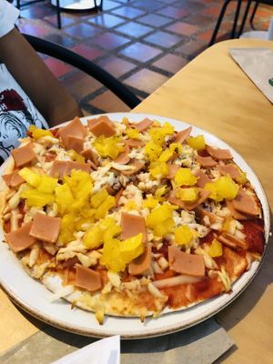 Pizza hawaiana   at Cherry's Cocina in Pereira