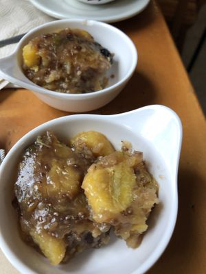  Desserts   at El Arbol de la Vida - Maybe closed in Medellin