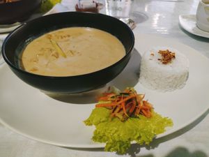Crunchy Chickpea & Tempeh Curry at Aquaria Eco Resort in Manggis