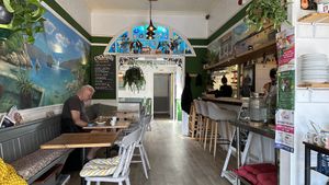 Nice little cafe where you can sit outside. Or if it’s sunny the inside is very nice. Dog friendly    at Sundowners in Exmouth