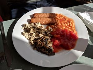 Vegan breakfast at Sundowners in Exmouth