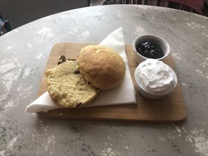 Vegan cream tea at Sundowners in Exmouth