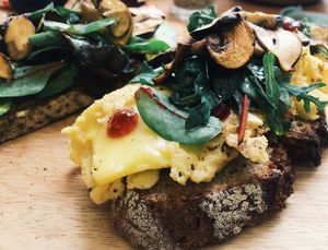 omelette at Kuddelmuddel Cafe  in Berlin