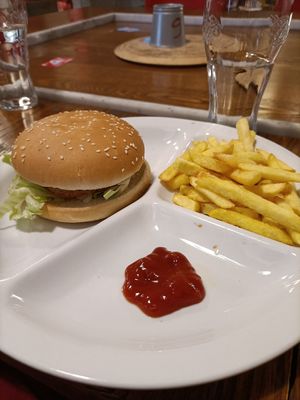  at Rossopomodoro in Trieste