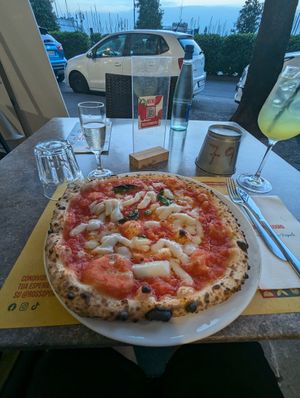  at Rossopomodoro in Trieste