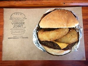 vurgeronion at Vurger Joint in Santiago