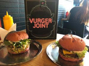 Hambúrgueres at Vurger Joint in Santiago