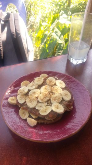 Vegan pancakes at Paw Paw in Nyaungshwe