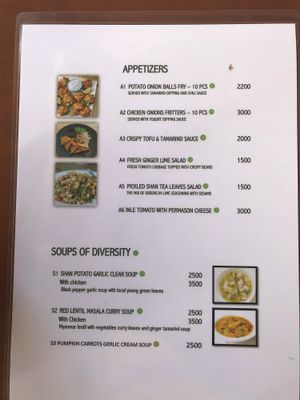 Appetizers and soups at Paw Paw in Nyaungshwe