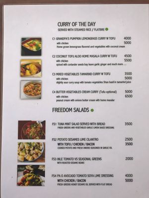 Curry and salads at Paw Paw in Nyaungshwe