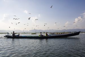 Sunset trips can be arranged with responsible local drivers   at Paw Paw in Nyaungshwe