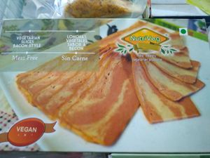 Vegan bacon at Bollyfood in Gran Canaria