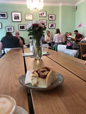 Apfel-Zimt-Schnecke at Die Stulle in Berlin