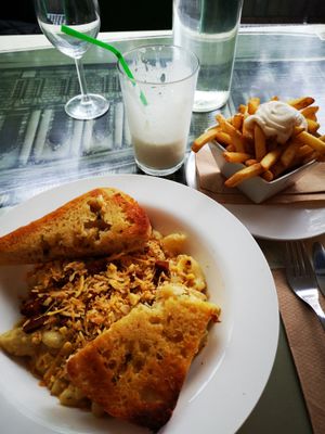 Mac and Cheese, Butterscotch Milkshake, Garlic mayo fries.  at Eat Street in Belfast
