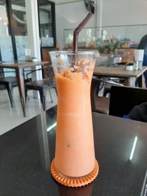 Jamaicano smoothie - just like carrot cake! at Alchemy Vegan in Chiang Mai