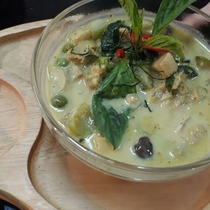 Green Curry at Alchemy Vegan in Chiang Mai
