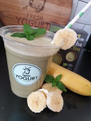 Matcha smoothie  at Fresh Yogurt & More in Kos