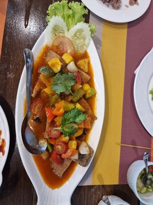 Deep fried Vegan fish with chili sauce at Yes Vegan in Pattaya