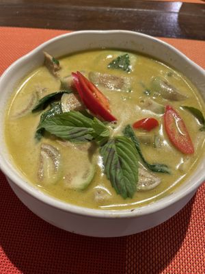 Green ‘chicken’ curry   at Yes Vegan in Pattaya
