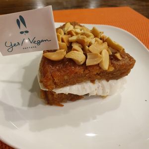 Carrot cake at Yes Vegan in Pattaya
