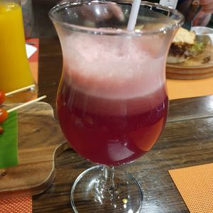 Beetroot juice at Yes Vegan in Pattaya