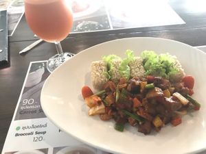 Vegan stire fried chicken and an amazing, fresh carrot/passionfruit/apple juice at Yes Vegan in Pattaya