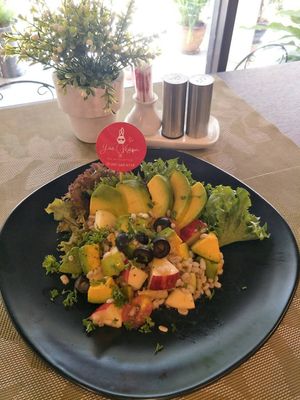 Vegan salad at Yes Vegan in Pattaya