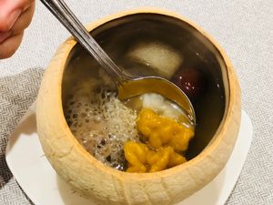5 Element Soup  at elemen 元素 - HarbourFront in Central Singapore
