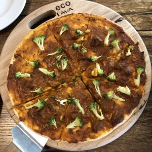 Rendang pizza at Cozy Corner in East Singapore