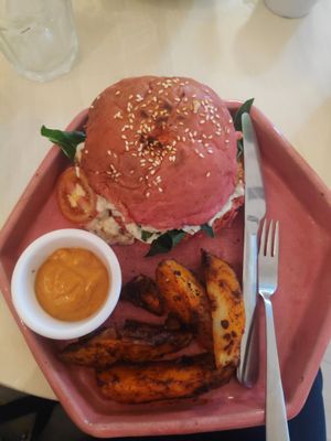 Beyond meat burger paquete at Pulpa Amor Liquido  in Mexico City