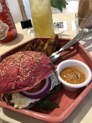 Carnívora en Burger + Combo  at Pulpa Amor Liquido  in Mexico City