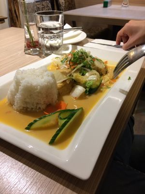 Veg and tofu curry at Rikscha Cuisine in Linz