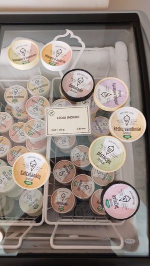 Vegan ice cream at Namai be Gliuteno in Klaipeda