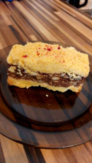 Vegan apple pie at Namai be Gliuteno in Klaipeda