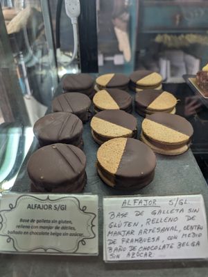  at Pastelería y Panadería Sinfonía in Santiago